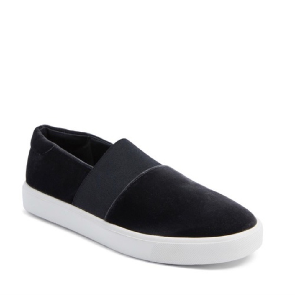 VINCE - Corbin Suede Slip-On Sneakers in Black - Size : 8M